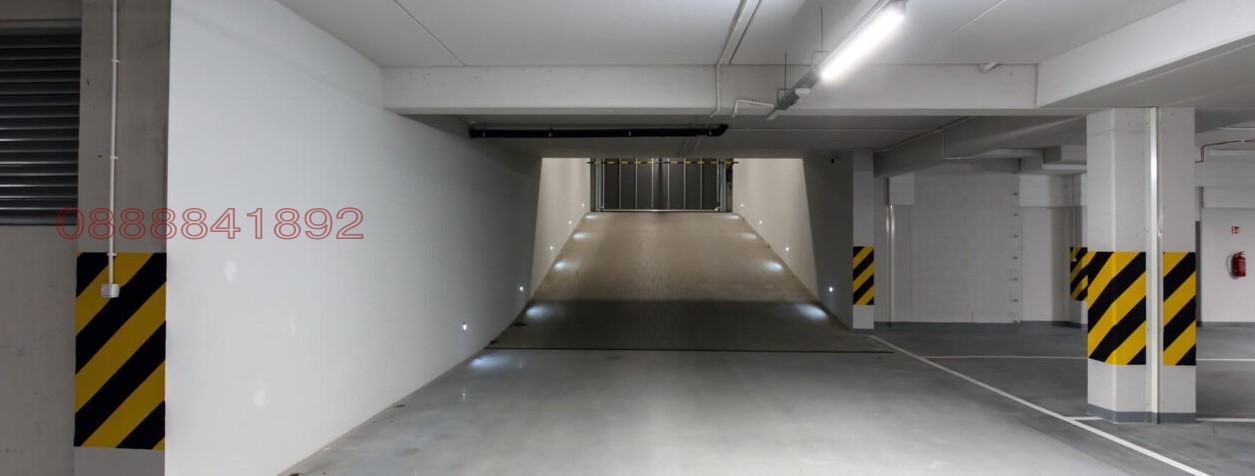 Дава под наем ГАРАЖ, ПАРКОМЯСТО, гр. Пловдив, Кършияка