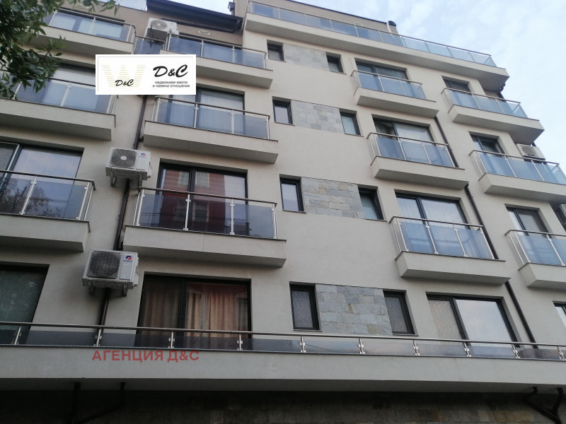 A louer  1 chambre Varna , Tsentar , 54 m² | 95233800