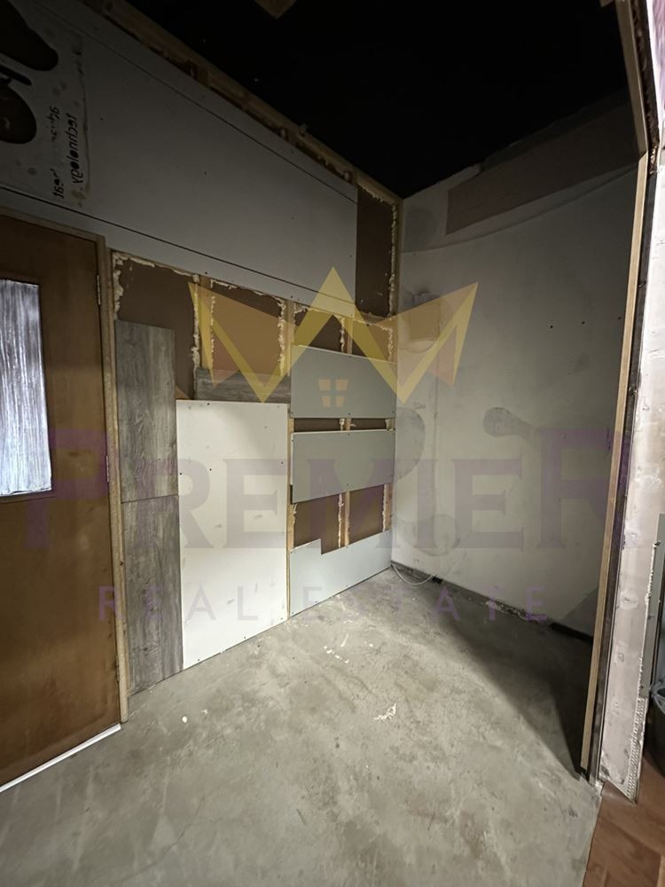 Дава под наем МАГАЗИН, гр. Варна, Център, снимка 7 - Магазини - 53441602