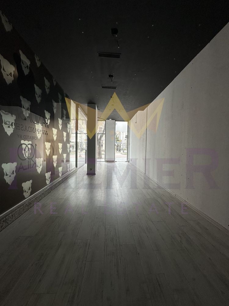 Дава под наем МАГАЗИН, гр. Варна, Център, снимка 3 - Магазини - 53441602