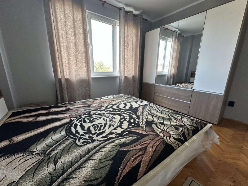 K pronájmu  1 ložnice Burgas , Centar , 69 m2 | 55996475 - obraz [6]