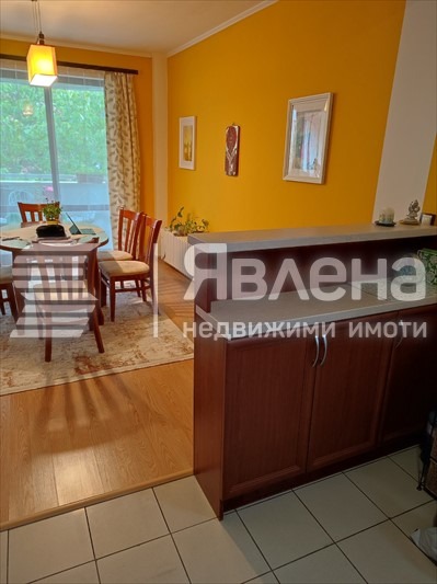 Издаје се  2 спаваће собе Софија , Лозенец , 135 м2 | 63311114 - слика [7]