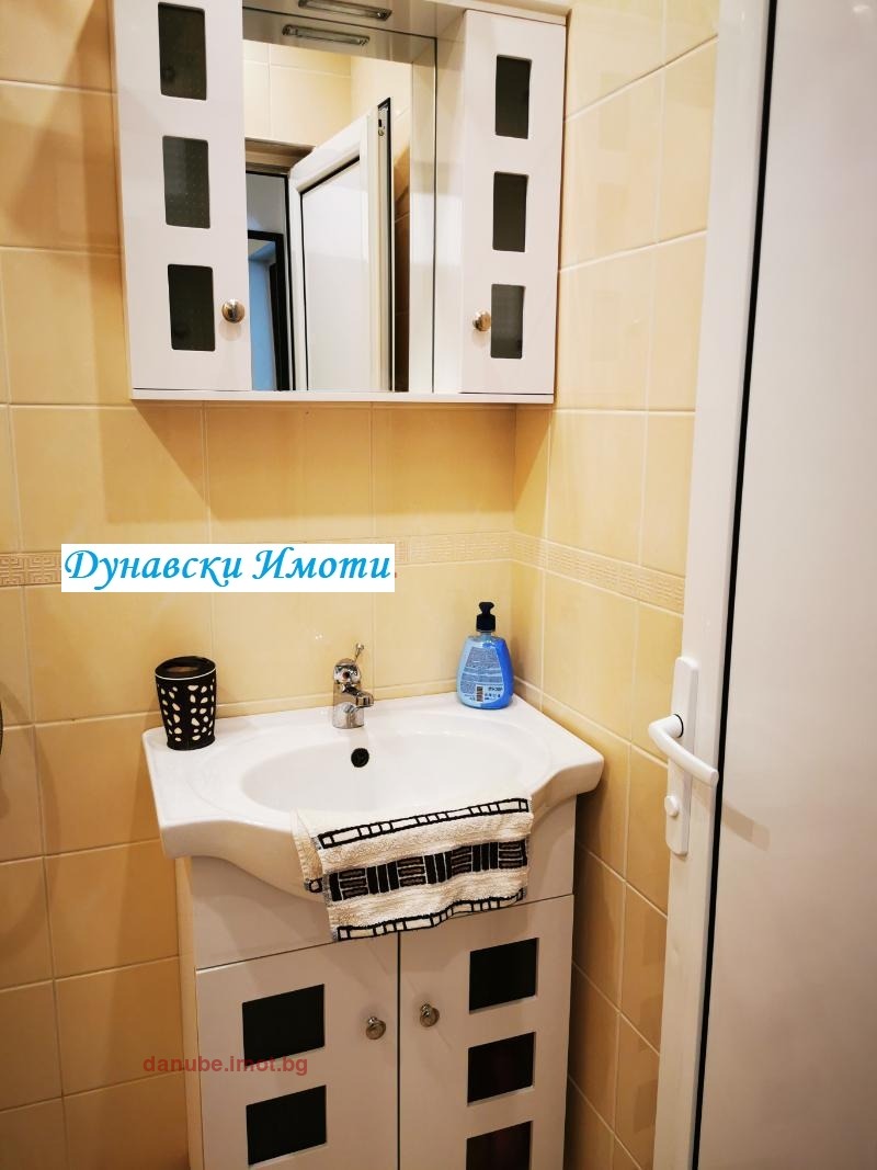 För uthyrning  1 sovrum Ruse , Centar , 62 kvm | 98678369 - bild [9]