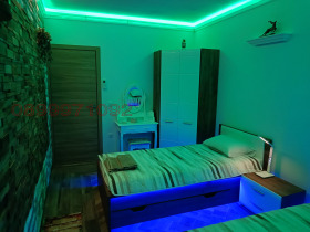 2 Schlafzimmer k.k. Sw.Sw. Konstantin i Elena, Warna