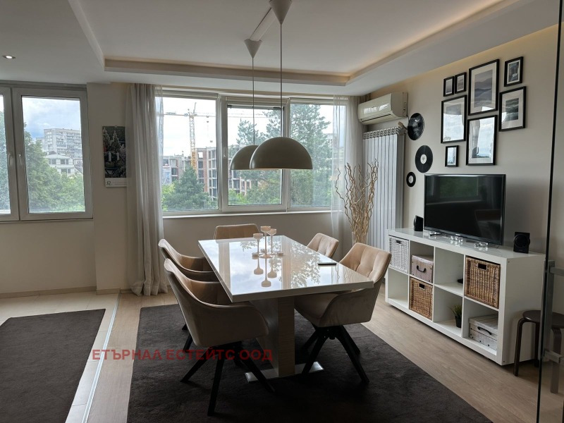 Da affittare  2 camere da letto Sofia , Vitosha , 120 mq | 64157320