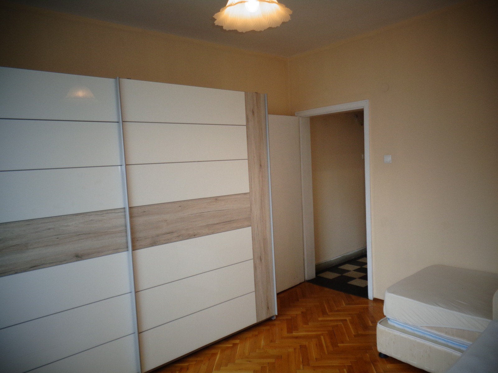 Дава под наем 4-СТАЕН, гр. София, Изток, снимка 10 - Апартаменти - 53944055