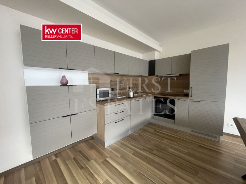 Дава под Наем 4-СТАЕН в град София, Лозенец - 170 кв.м / 2 500 € » 4 889.58 лв., КЕЛЪР УИЛЯМС ЦЕНТЪР
