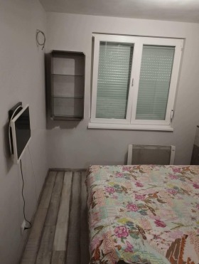 1 makuuhuone Gorna banja, Sofia 5