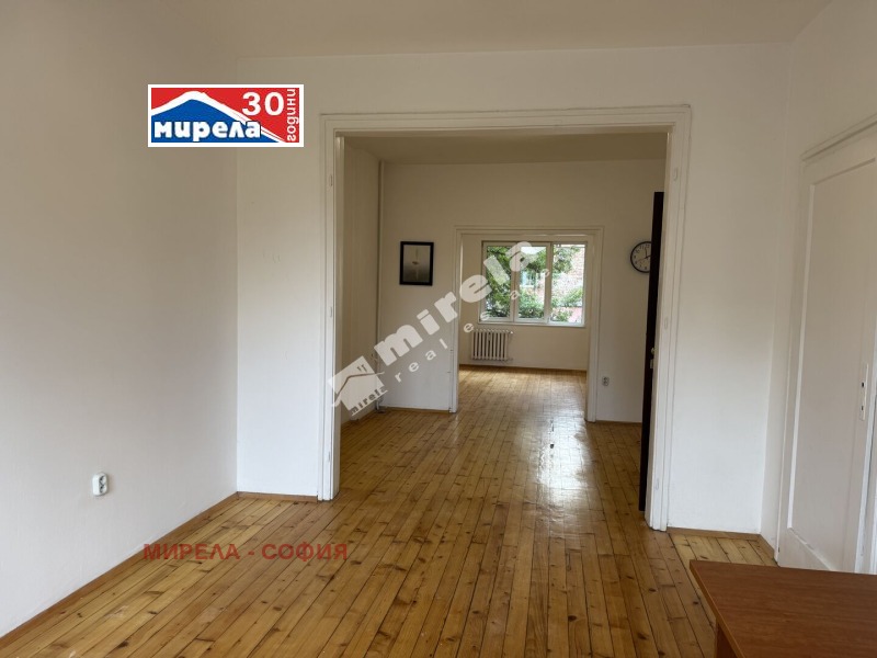Kiadó  2 hálószobás Sofia , Centar , 100 négyzetméter | 54263858 - kép [2]