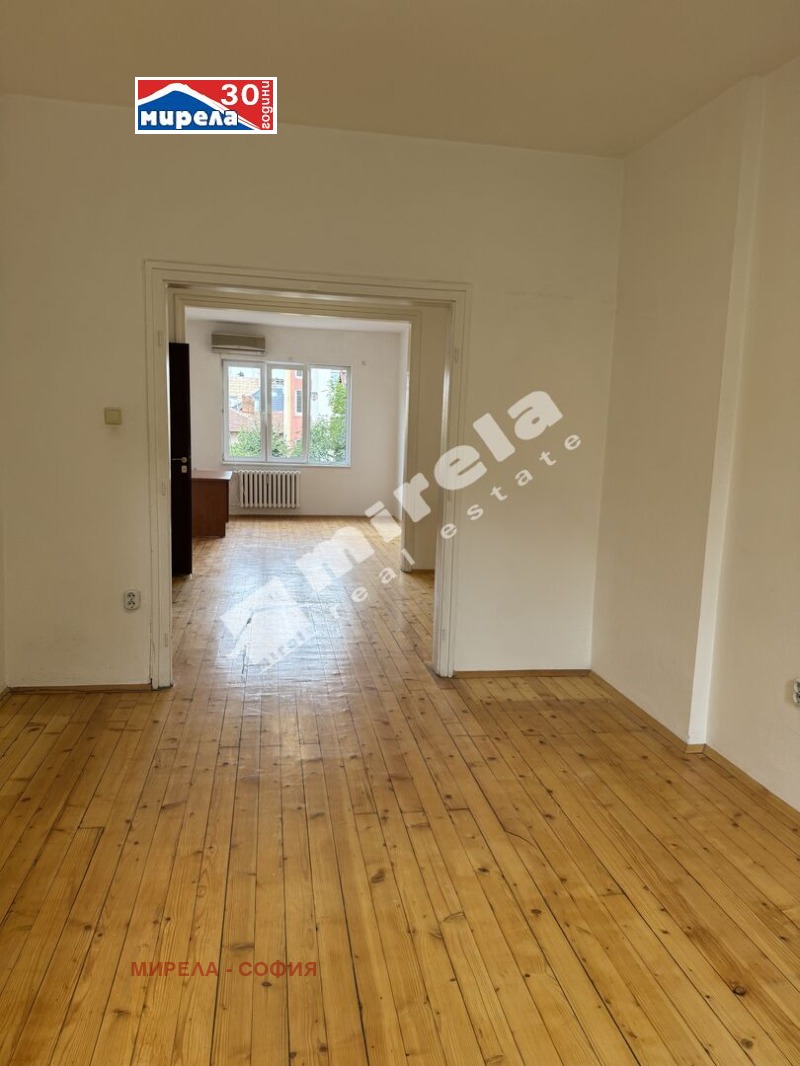 Kiadó  2 hálószobás Sofia , Centar , 100 négyzetméter | 54263858 - kép [10]