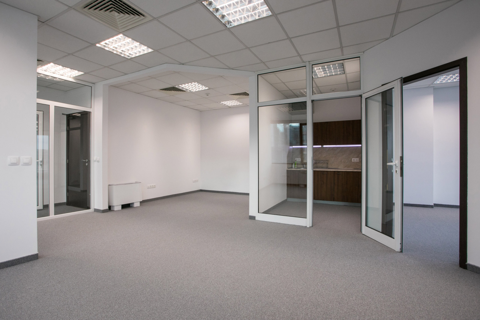 Дава под наем ОФИС, гр. София, Полигона, снимка 5 - Офиси - 53094487