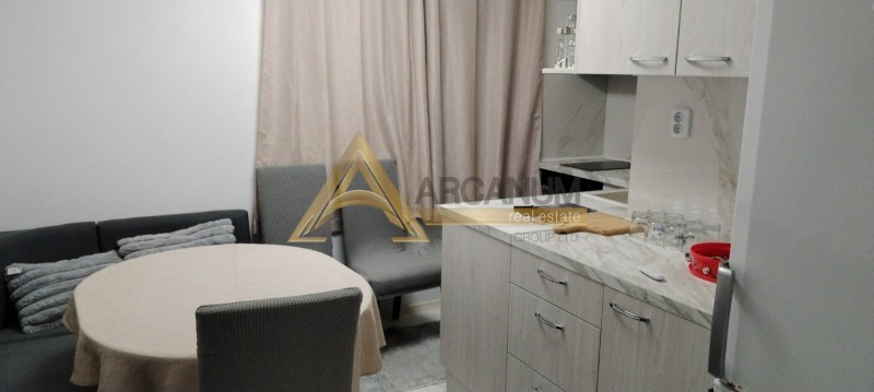 Дава под наем ЕТАЖ ОТ КЪЩА, гр. Варна, Изгрев, снимка 4 - Етаж от къща - 53463368