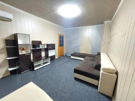 2 Schlafzimmer Mladost 1, Warna 1