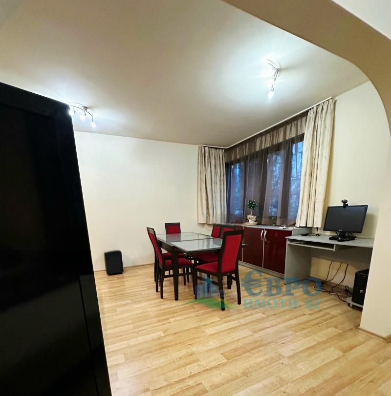 Издаје се  2 спаваће собе Стара Загора , Центар , 100 м2 | 39365361 - слика [9]