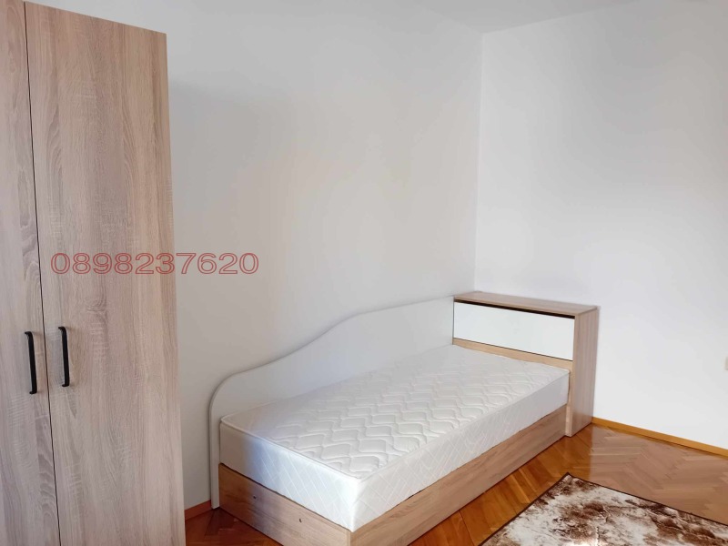 Zu vermieten  2 Schlafzimmer Sofia , Manastirski liwadi , 110 qm | 54716870 - Bild [2]