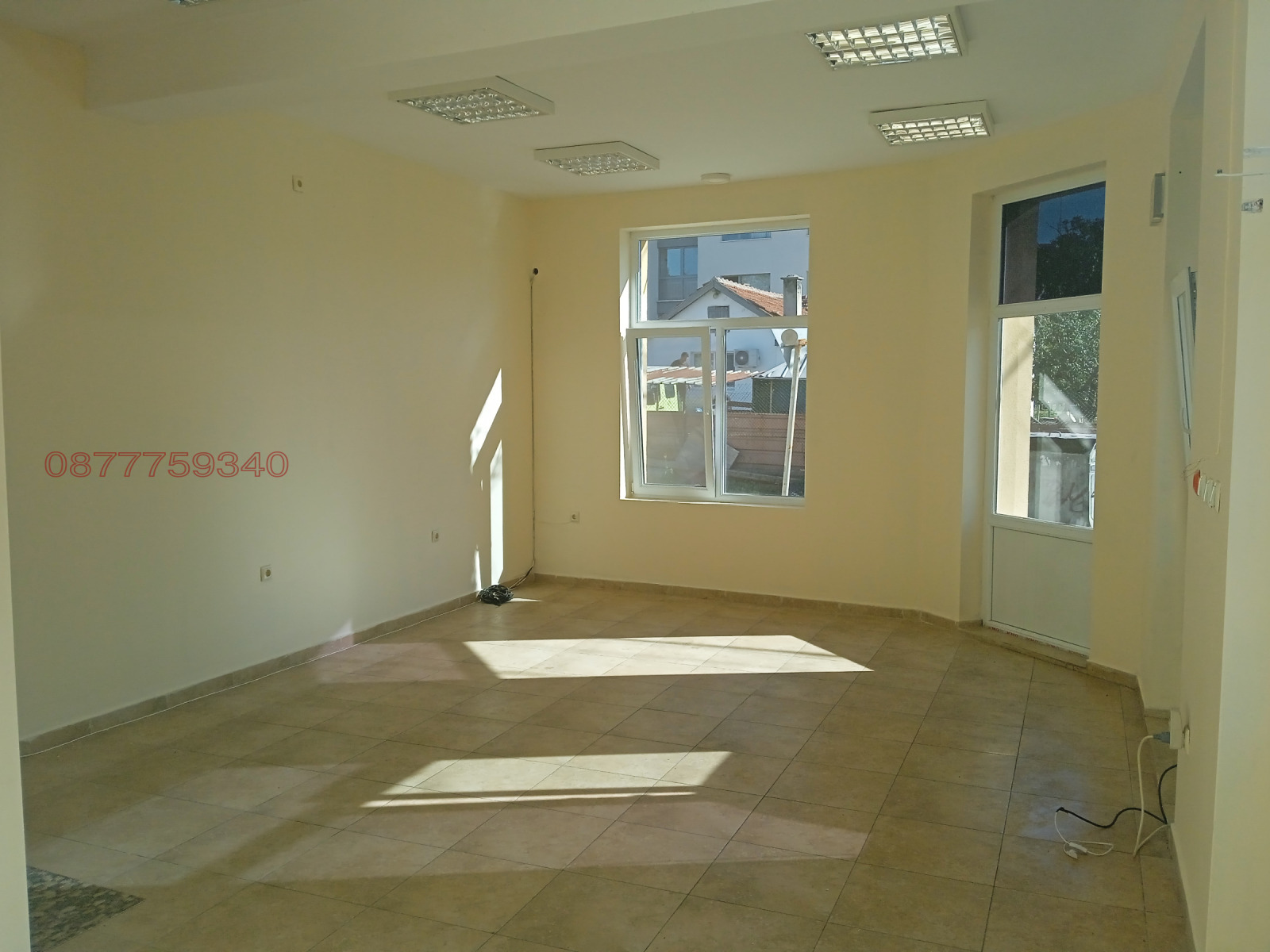 Дава под наем МАГАЗИН, гр. Русе, Родина 3, снимка 3 - Магазини - 53737248