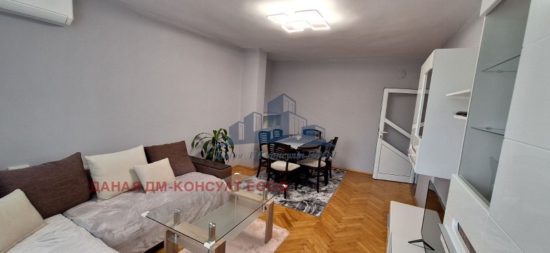 Дава под нем  2-стаен, град Шумен, Добруджански •  600 лв. • ID 44748134 — holmes.bg - [1] 
