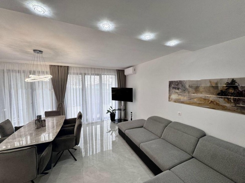 Дава под наем КЪЩА, гр. Варна, Галата, снимка 2 - Къщи - 53465751