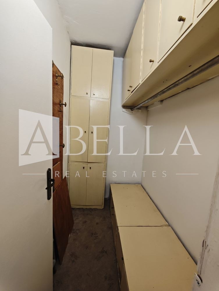 Дава под наем 3-СТАЕН, гр. София, Света Троица, снимка 10 - Апартаменти - 53811451