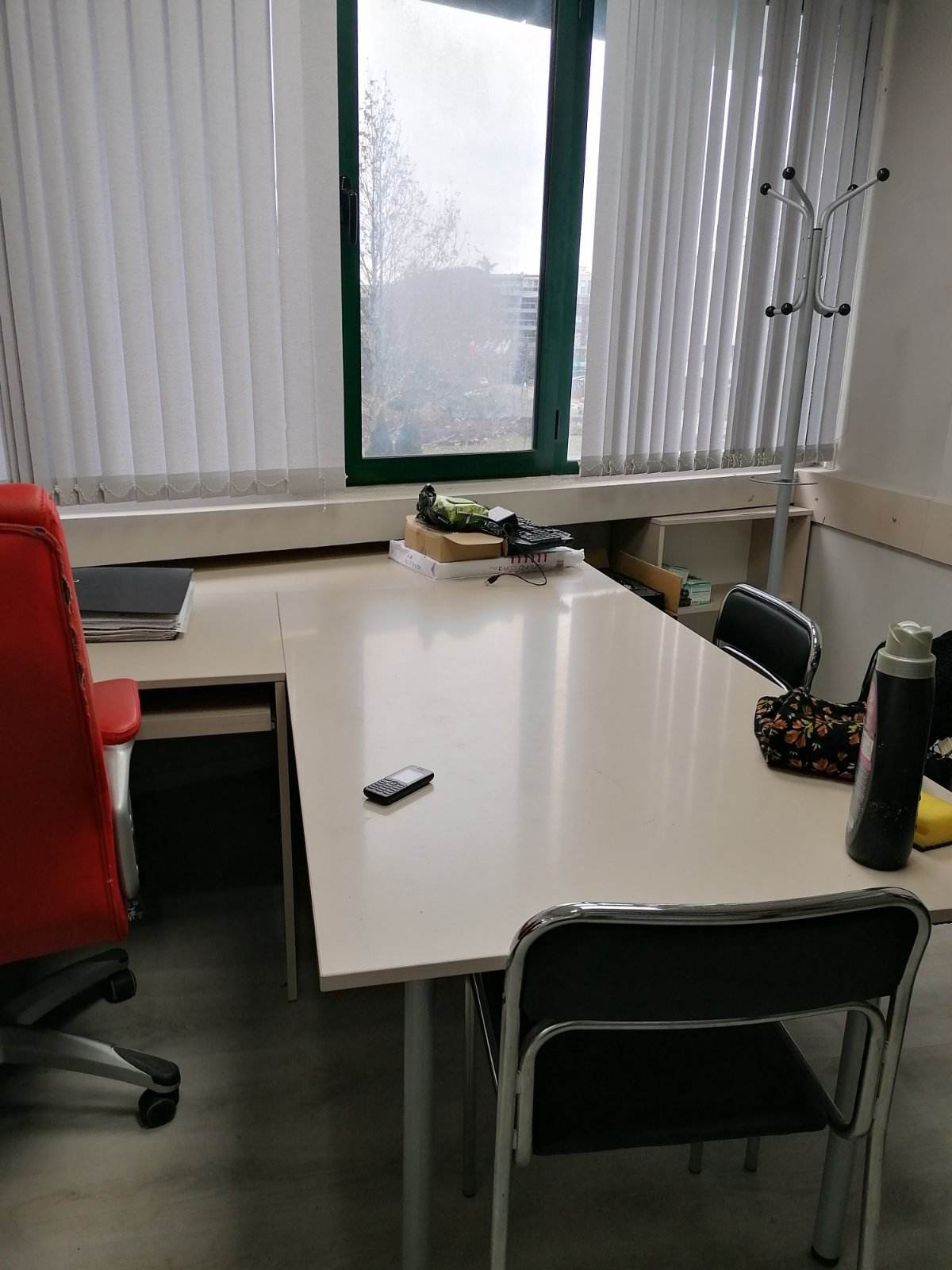 Дава под наем ОФИС, гр. Кърджали, Център, снимка 3 - Офиси - 54188018