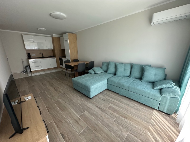 K pronájmu  1 ložnice Sofia , Banišora , 66 m2 | 61650517 - obraz [3]