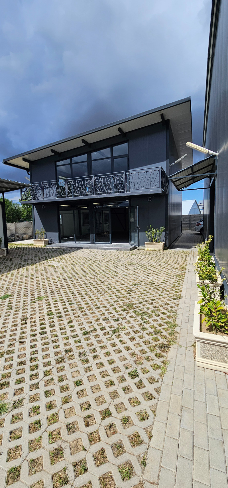 Te huur  Winkel Sofia , Nadezjda 4 , 200 m² | 60324963 - afbeelding [3]
