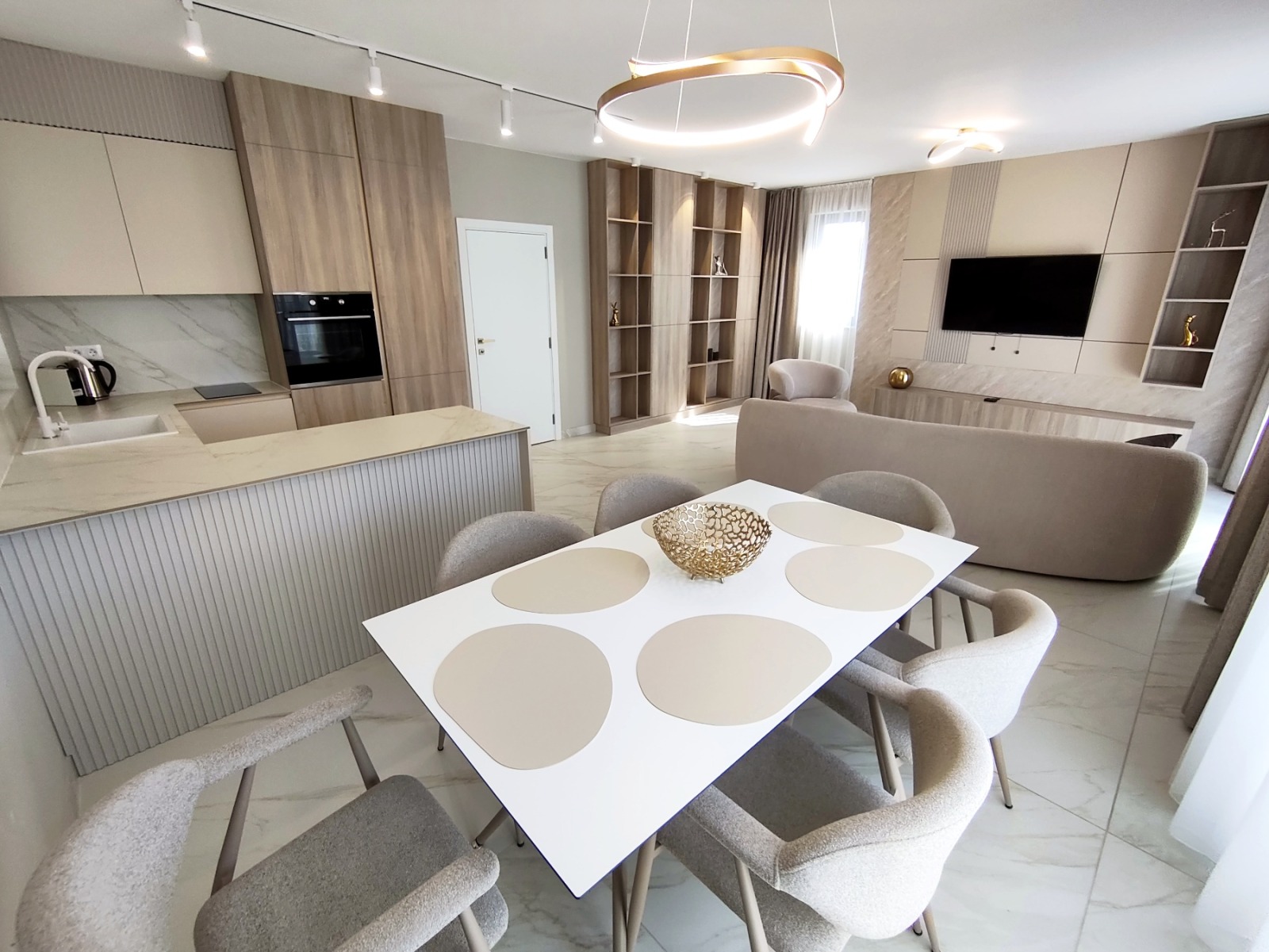 Дава под наем КЪЩА, гр. Бургас, Сарафово, снимка 3 - Къщи - 53826056