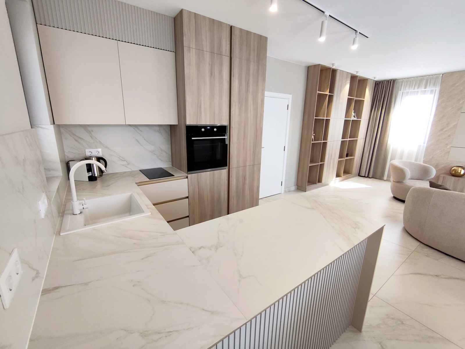 Дава под наем КЪЩА, гр. Бургас, Сарафово, снимка 8 - Къщи - 53826056