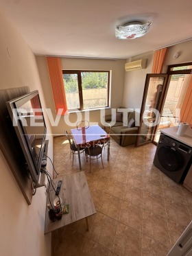 2 bedroom m-t Alen mak, Varna 1