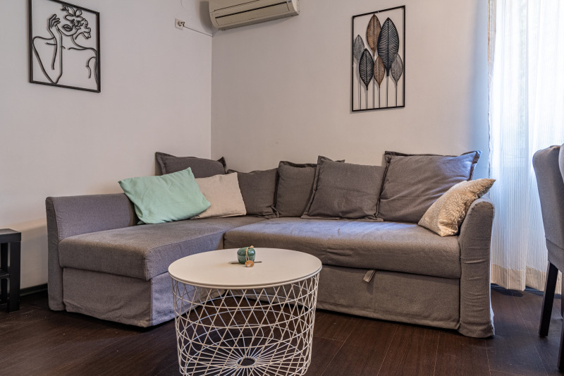 Para alugar  1 quarto Sofia , Krasno selo , 60 m² | 84956275