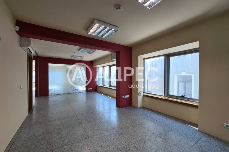 K pronájmu  Kancelář Sofia , Centar , 1129 m2 | 92806347 - obraz [4]
