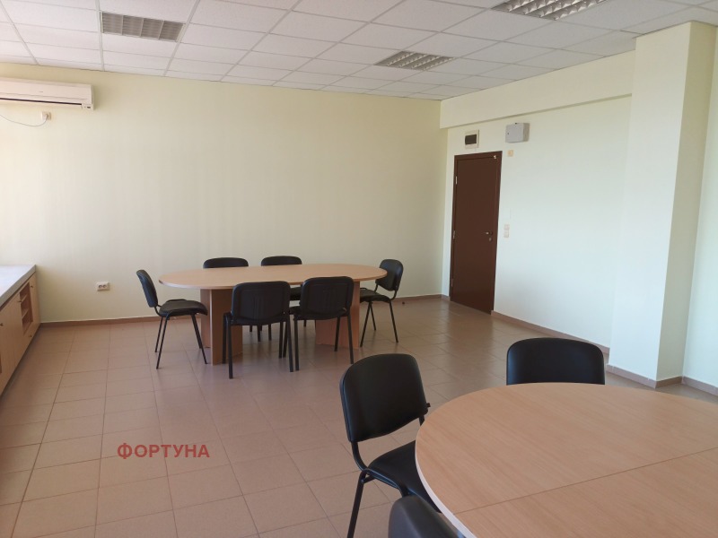 Дава под наем  Офис град Русе , Център , 50 кв.м | 77094507 - изображение [3]
