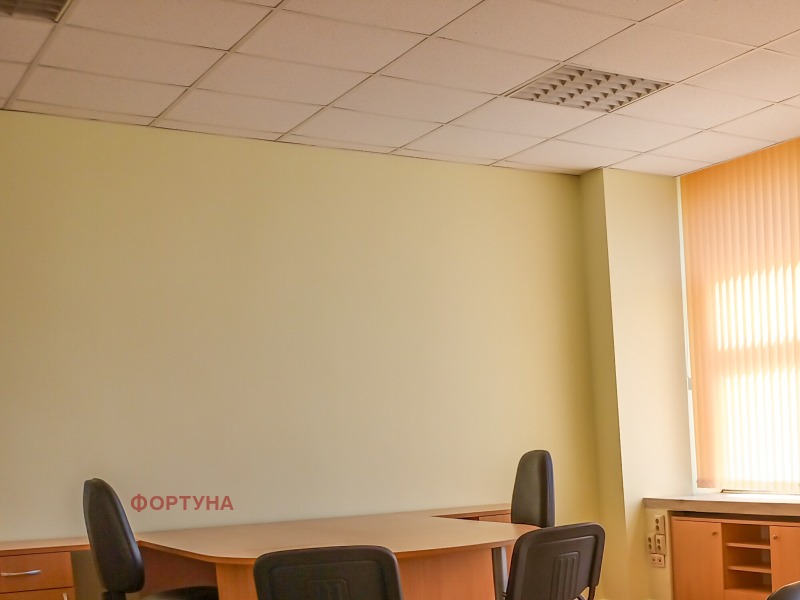 Дава под наем  Офис град Русе , Център , 50 кв.м | 77094507 - изображение [4]