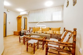 1 Schlafzimmer Sportna zala, Warna