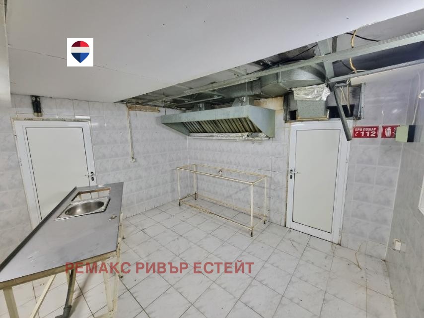 Дава под наем ХОТЕЛ, гр. Русе, Център, снимка 15 - Хотели - 54739944