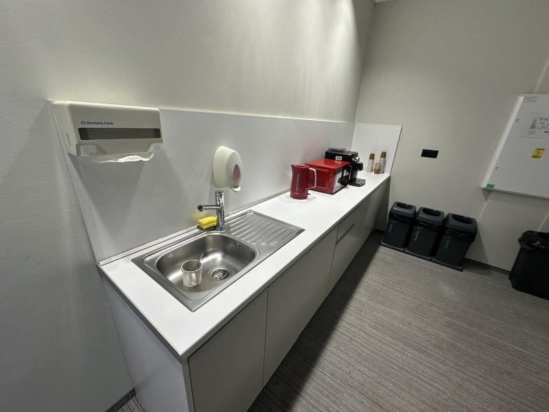 K pronájmu  Kancelář Sofia , Malinova dolina , 1395 m2 | 84275506 - obraz [4]
