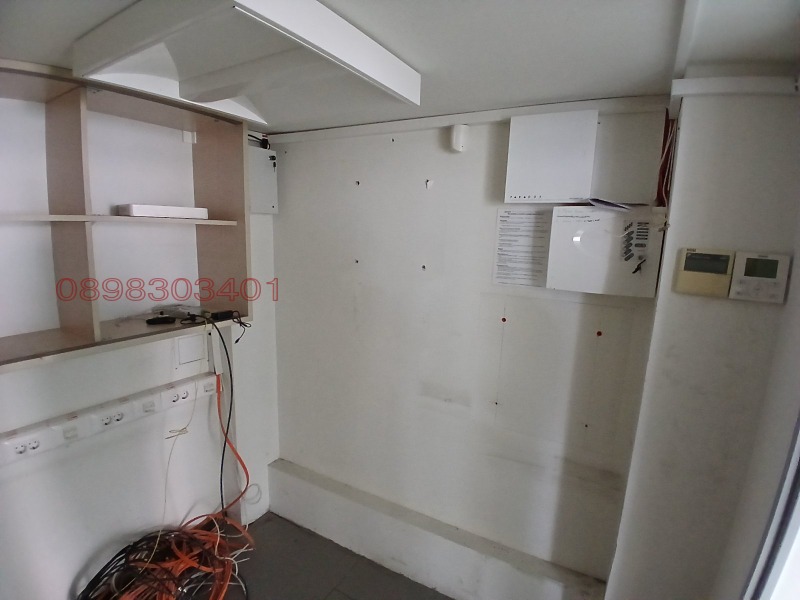 Дава под наем МАГАЗИН, гр. Благоевград, Идеален център, снимка 13 - Магазини - 52785802