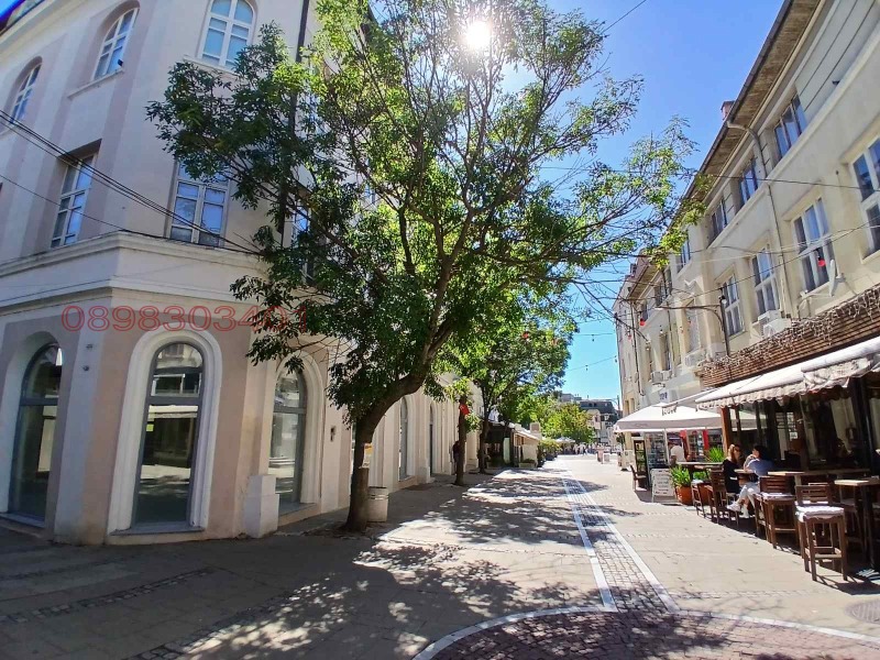 Дава под наем МАГАЗИН, гр. Благоевград, Идеален център