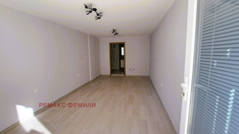 Дава под наем ОФИС, гр. Варна, Бизнес хотел