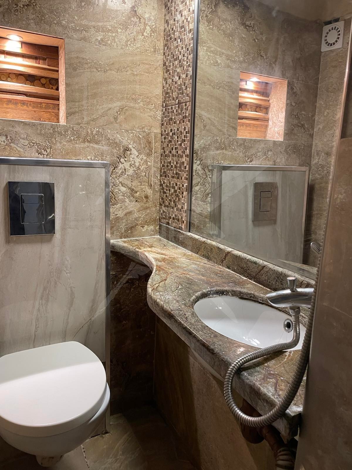 Дава под наем 1-СТАЕН, гр. Бургас, Център, снимка 5 - Апартаменти - 53952373