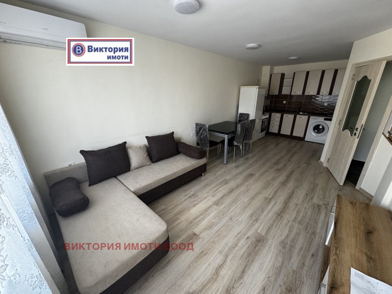 Kiadó  1 hálószoba Veliko Tarnovo , Zona B , 55 négyzetméter | 44185283