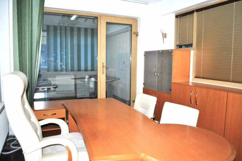 Da affittare  Ufficio Sofia , Oborishte , 165 mq | 33942635 - Immagine [10]