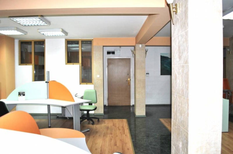 Da affittare  Ufficio Sofia , Oborishte , 165 mq | 33942635 - Immagine [4]