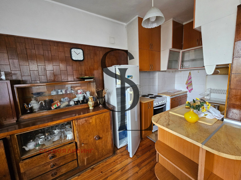För uthyrning  3 sovrum Sofia , Centar , 120 kvm | 97820747 - bild [2]