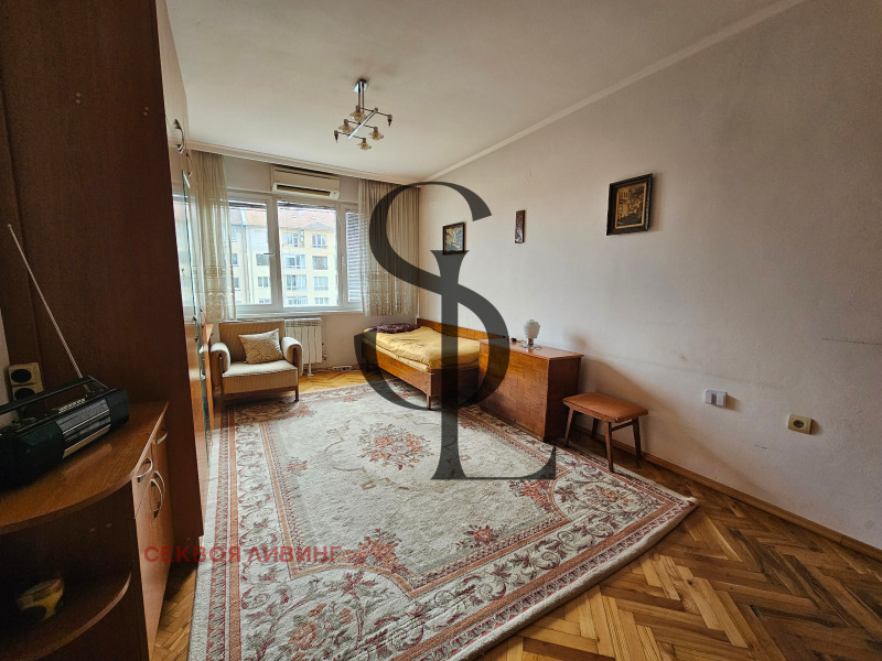För uthyrning  3 sovrum Sofia , Centar , 120 kvm | 97820747 - bild [3]