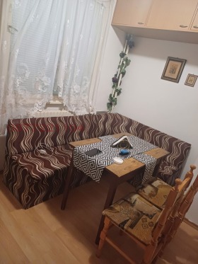 Stúdió Ljulin 5, Sofia 6