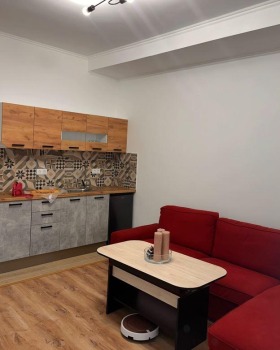 1 chambre Hristo Smirnenski, Plovdiv