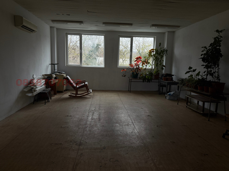 Дава под наем ПРОМ. ПОМЕЩЕНИЕ, гр. Варна, м-т Орехчето, снимка 9 - Производствени сгради - 52783308