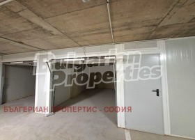 ГАРАЖ, ПАРКОМЯСТО, 18 m2