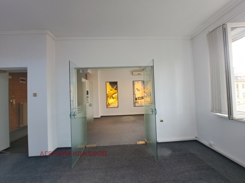Дава под наем  Офис град София , Център , 80 кв.м | 77868984 - изображение [9]